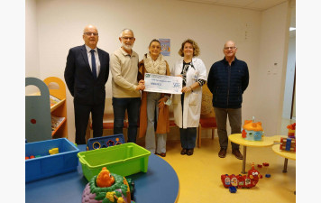 Une chaîne de solidarité en action : le KBMC remet 1 344 € à l'Unité Médico-chirurgicale Pédiatrique du CHU